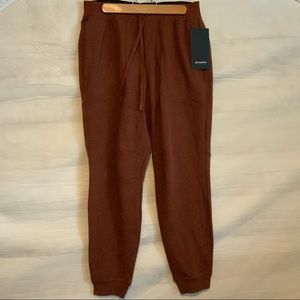 Lululemon Men’s At Ease Jogger Size Large (L) Terracotta NEW